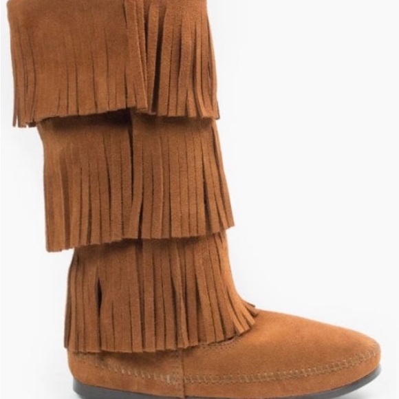 Minnetonka 3 later fringe boot size 7 - Picture 1 of 7